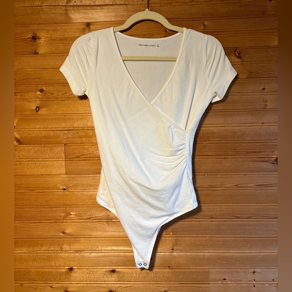 Abercrombie & Fitch Tops - NWOT Abercrombie White Crossover Bodysuit